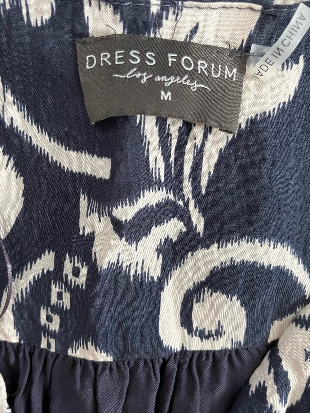 Dress Forum Navy Floral Jacquard Tie Waist Midi Dress Size Medium Puff Sleeve - Picture 3 of 4